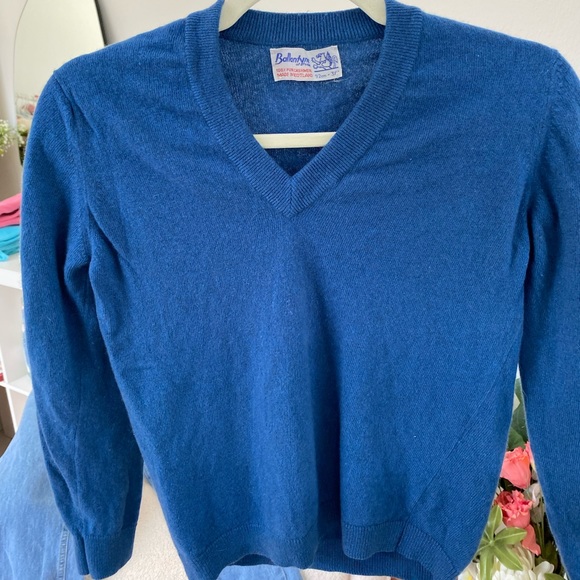 Vintage 50s Cashmere Ballantyne of Peebles Scotland Royal Blue V Neck Sweater - Picture 9 of 10